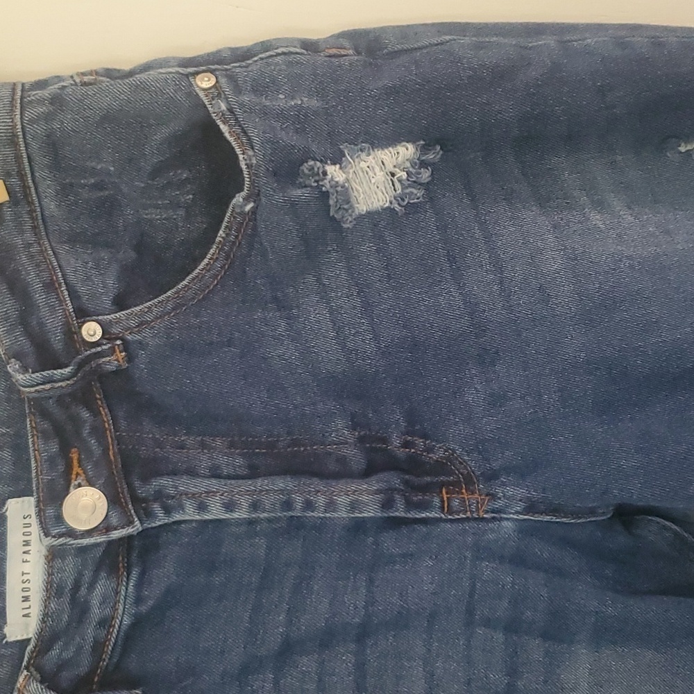 Almost Famous Distressed Jeans - Picture 3 of 8